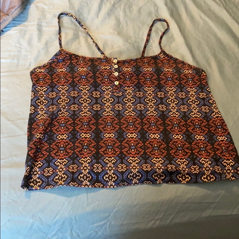 Keyhole back cropped tank top